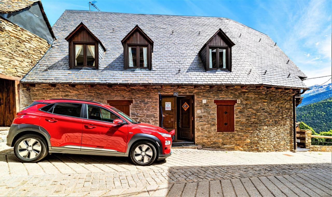 Apartamentos Aran Montcorbau Экстерьер фото
