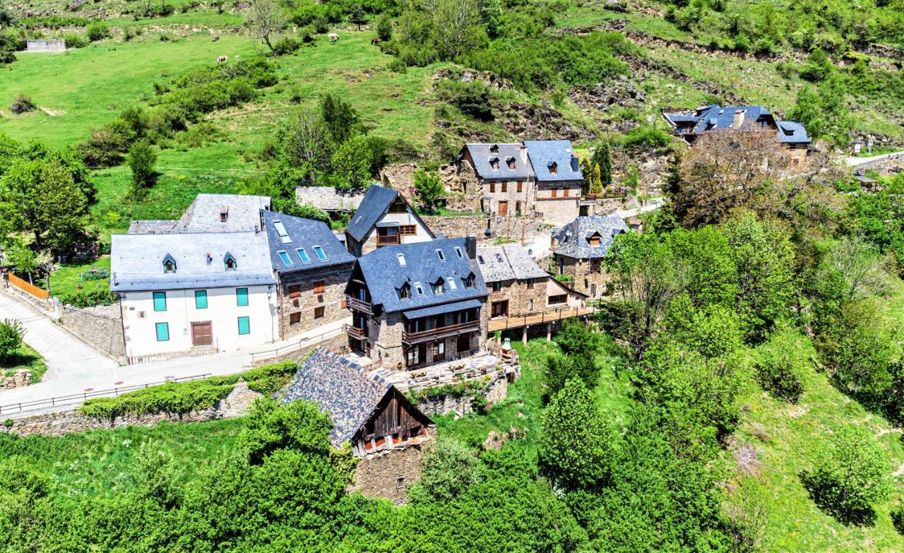 Apartamentos Aran Montcorbau Экстерьер фото